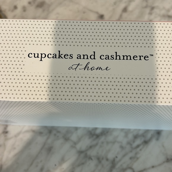 Cupcakes & Cashmere Pastel LIGHT UP Led Christmas Trees 7" - Picture 6 of 6